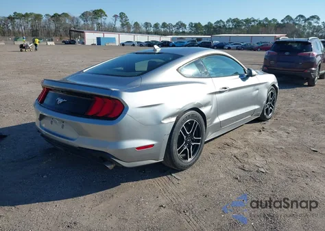 2021 Ford Mustang Ecoboost Premium Fastback z USA, uszkodzony, nr VIN 1FA6P8TH3M5107256